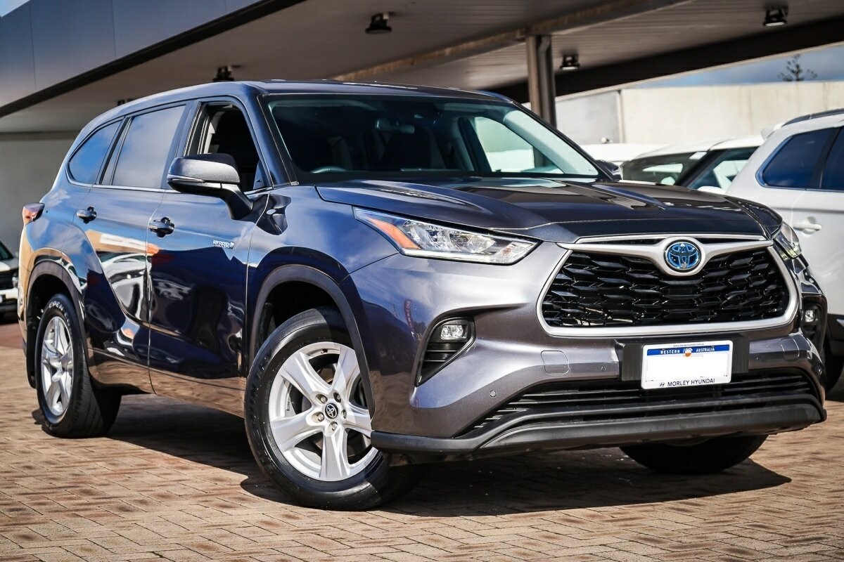 Toyota Kluger image 1