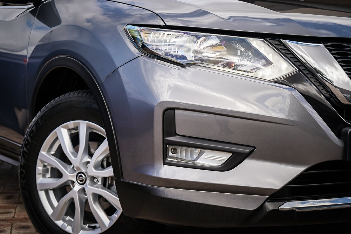 Nissan X-trail image 2