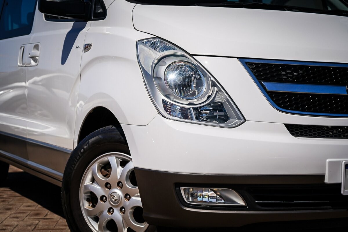 Hyundai Imax image 2