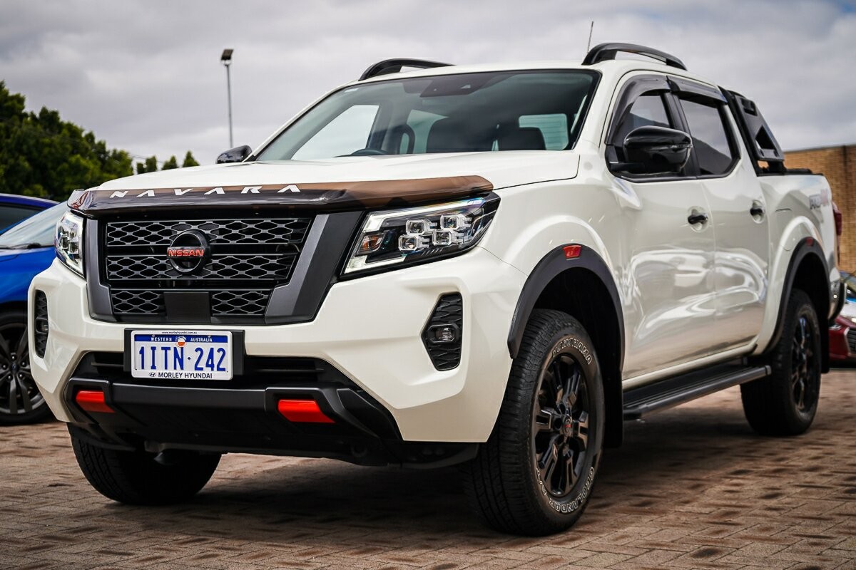 Nissan Navara image 4