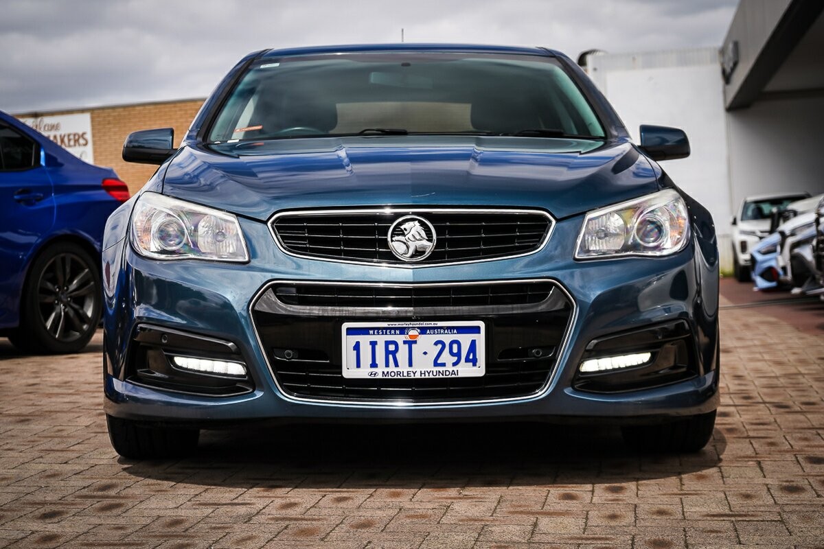 Holden Commodore image 3