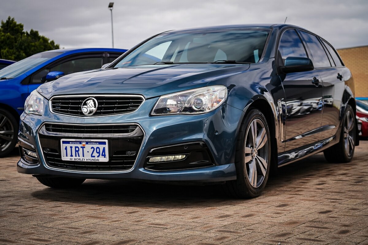 Holden Commodore image 4