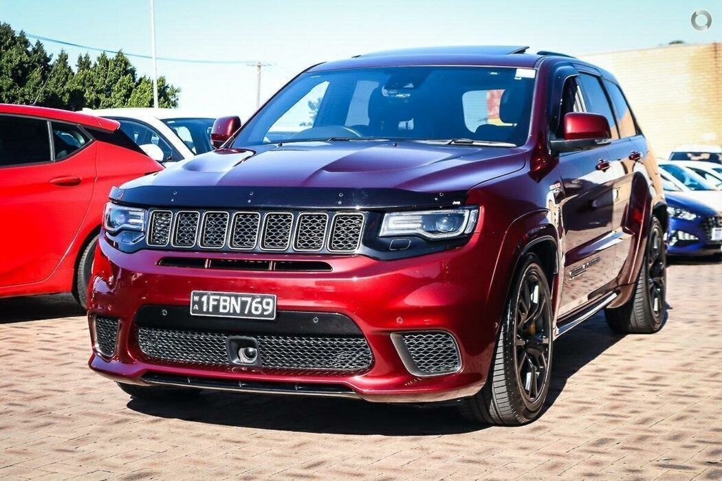 Jeep Grand Cherokee image 4