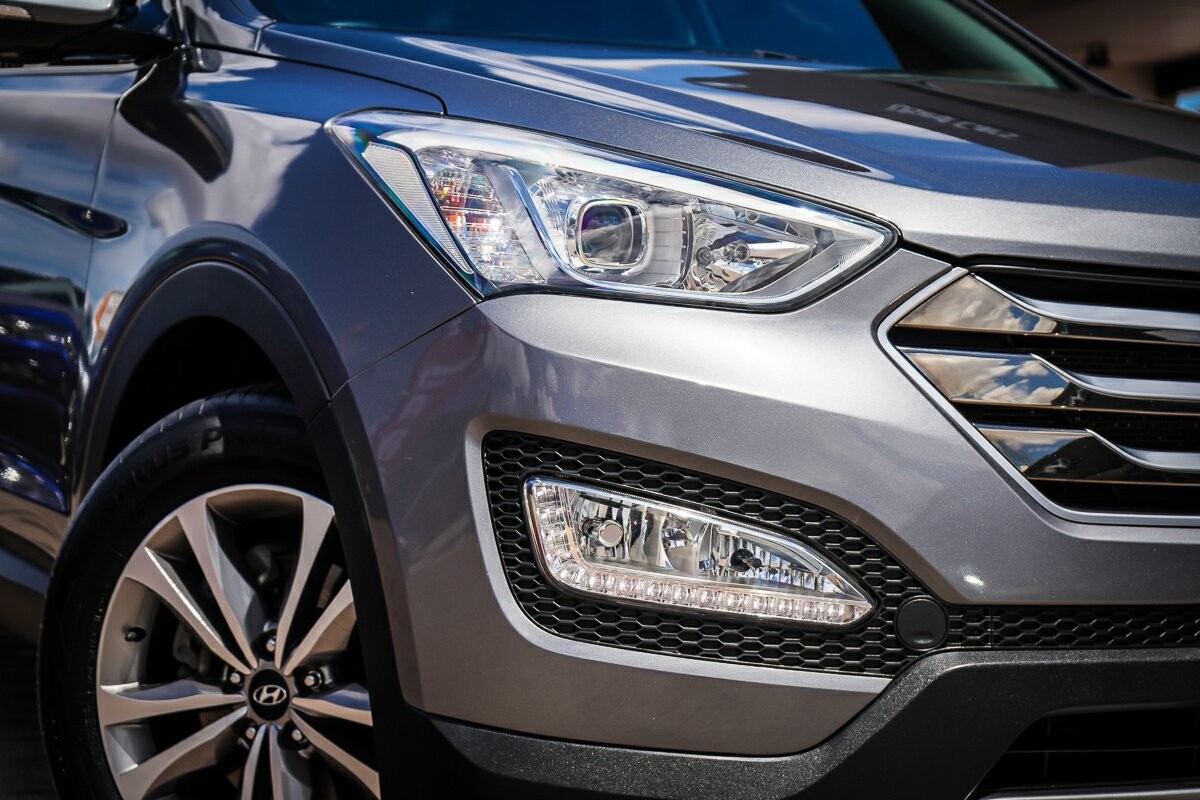 Hyundai Santa Fe image 2
