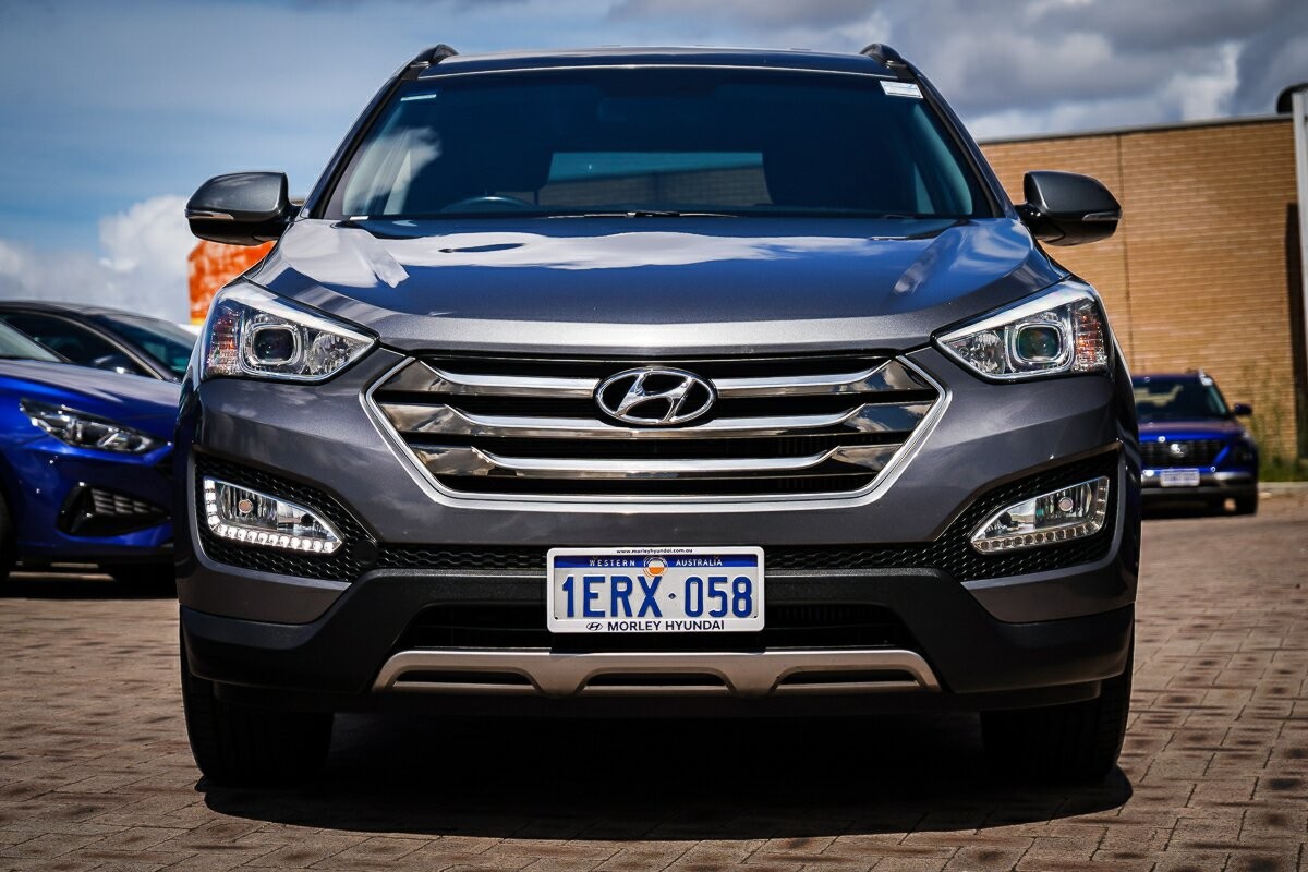 Hyundai Santa Fe image 3