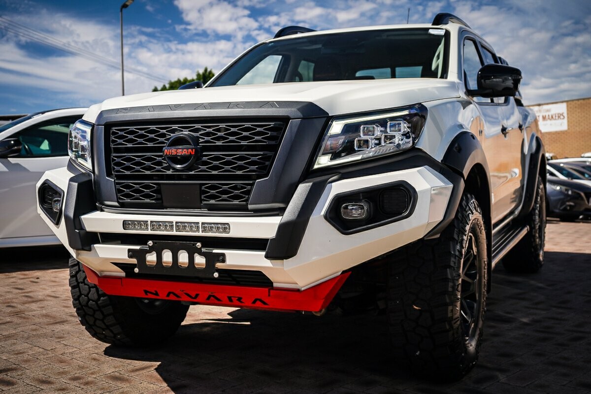 Nissan Navara image 4