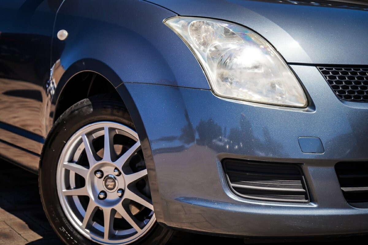 Suzuki Swift image 2