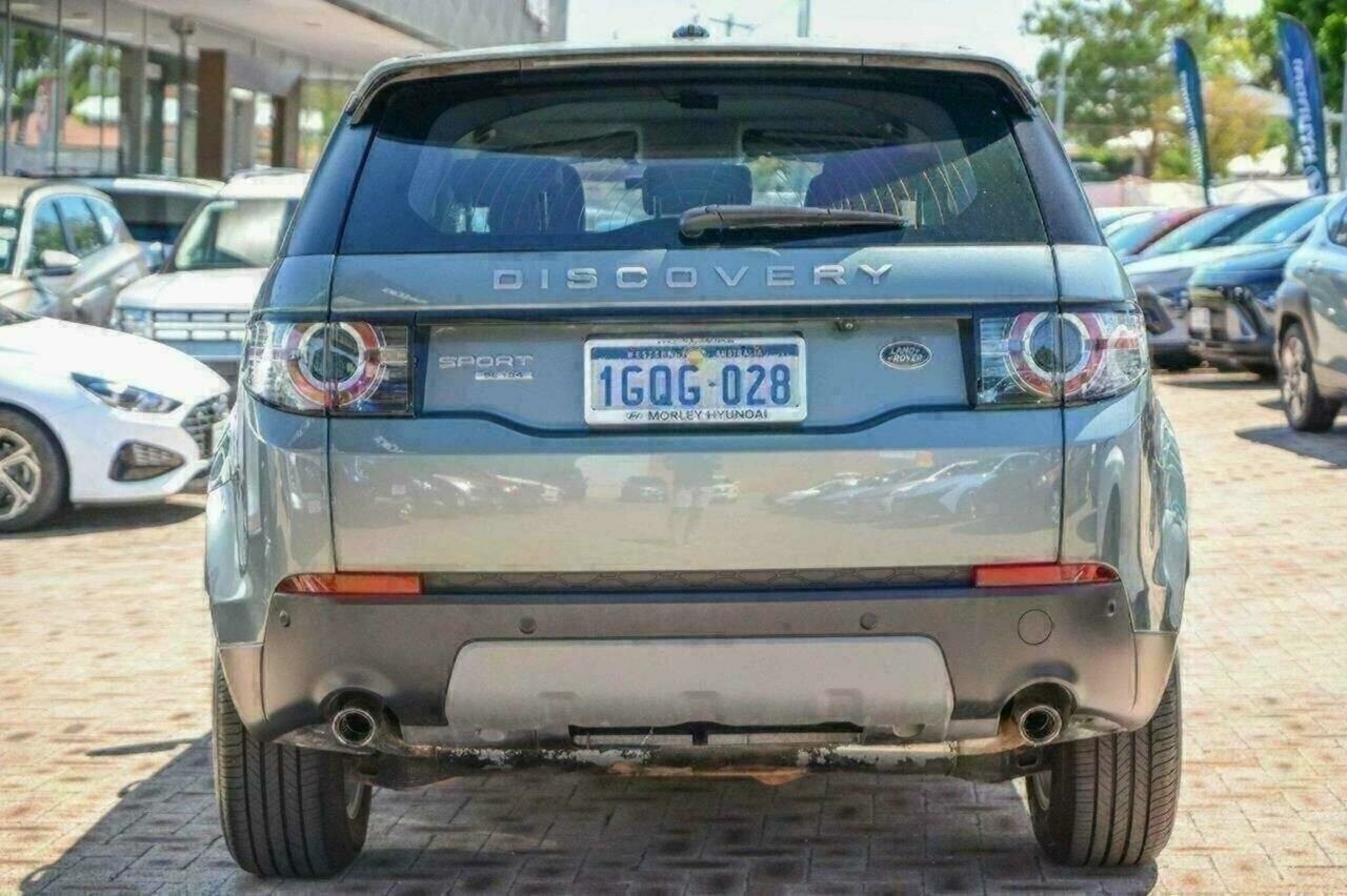Land Rover Discovery image 4