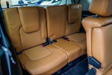 https://vehicle-cdn.autoleague.cloud/17006_41011440_22.jpg