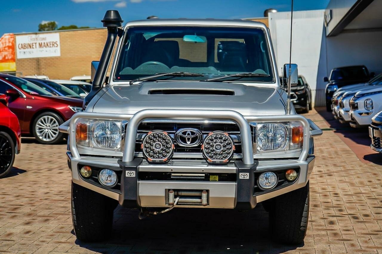 Toyota Landcruiser image 4