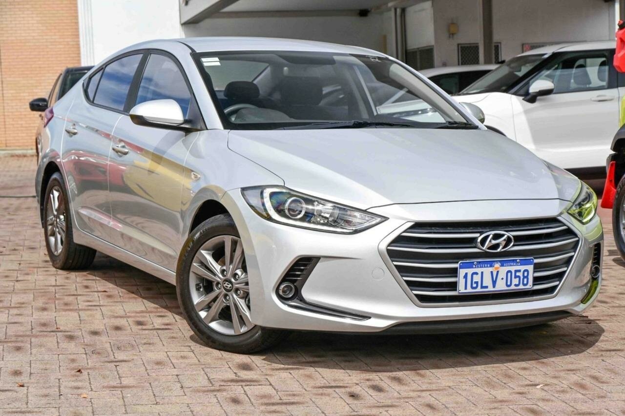 Hyundai Elantra image 1