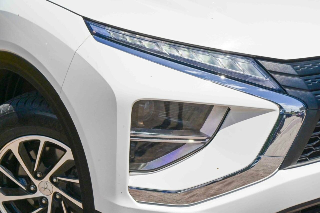 Mitsubishi Eclipse Cross image 2