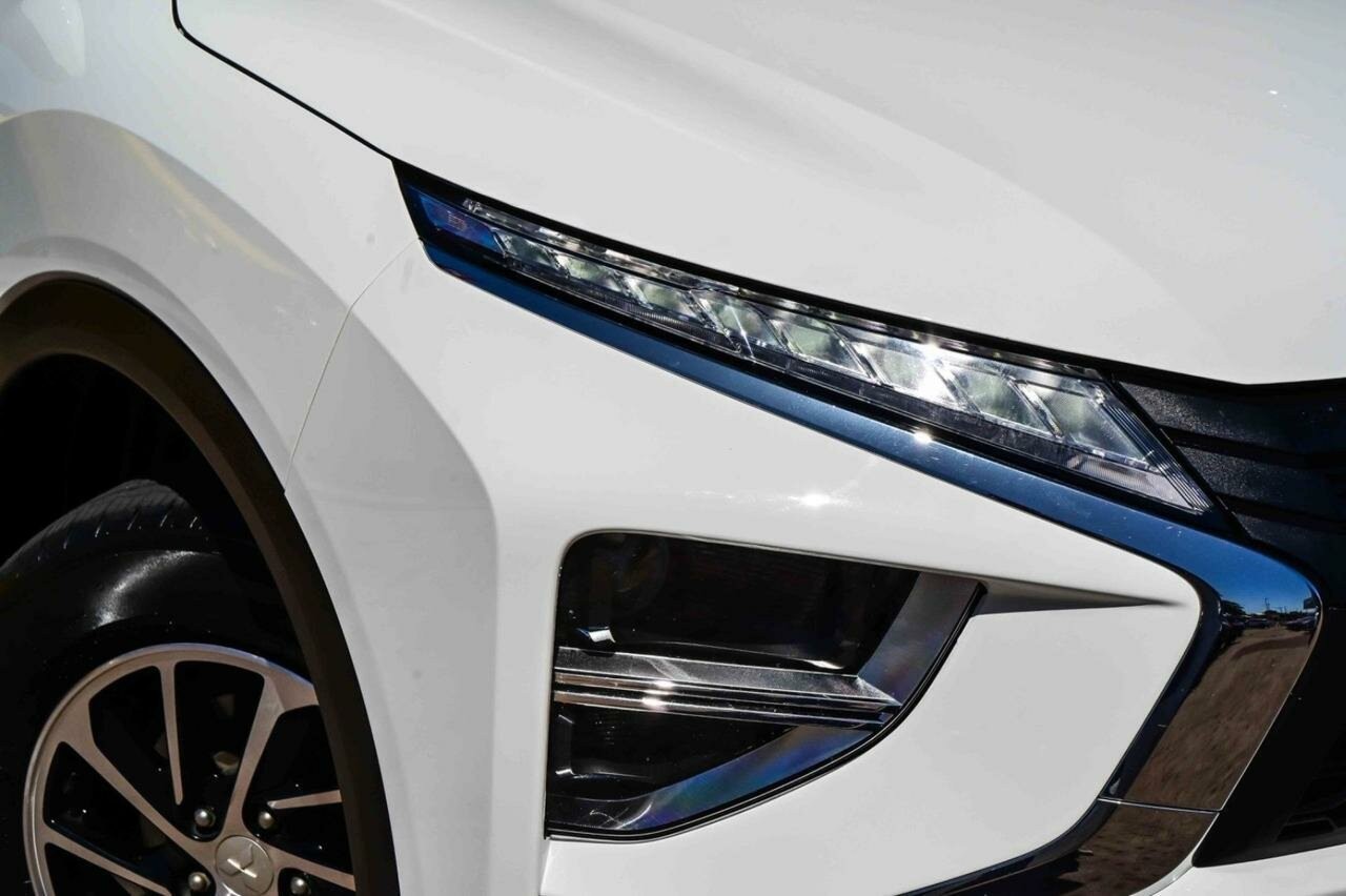 Mitsubishi Eclipse Cross image 2