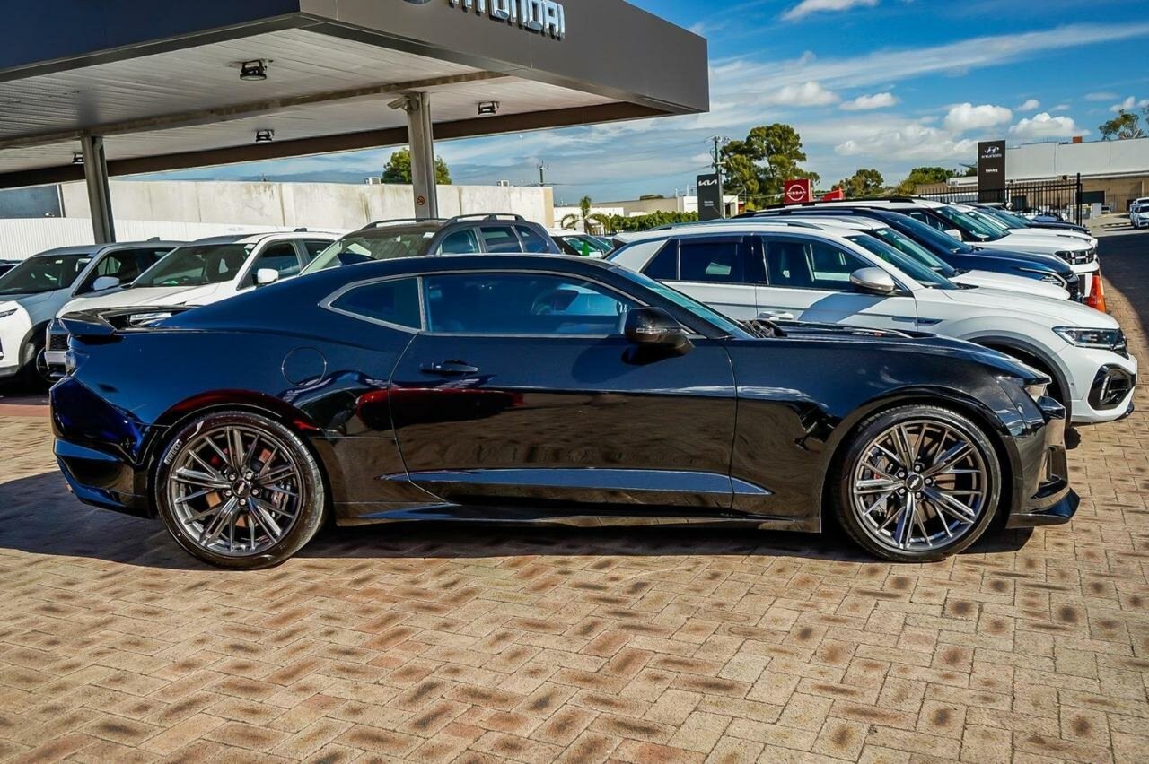 Chevrolet Camaro image 3