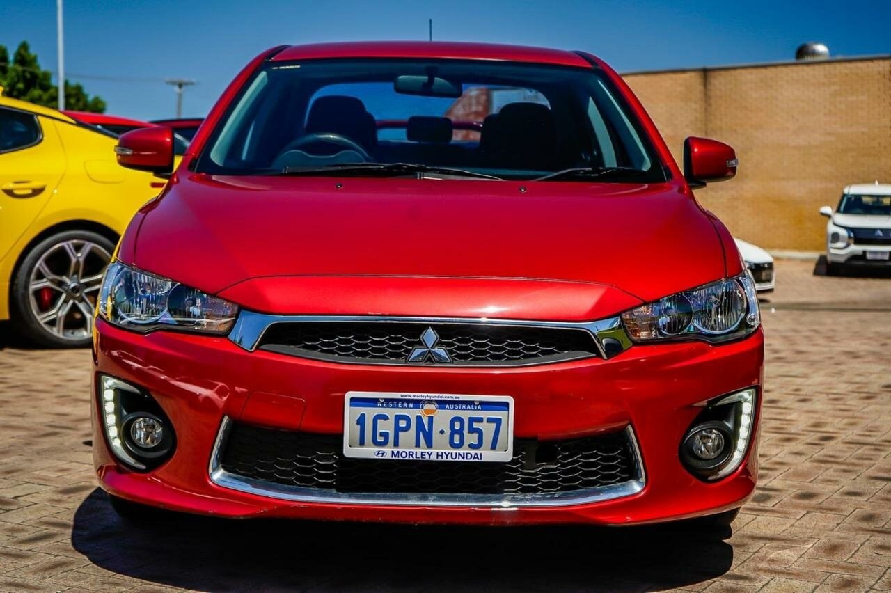 Mitsubishi Lancer image 4