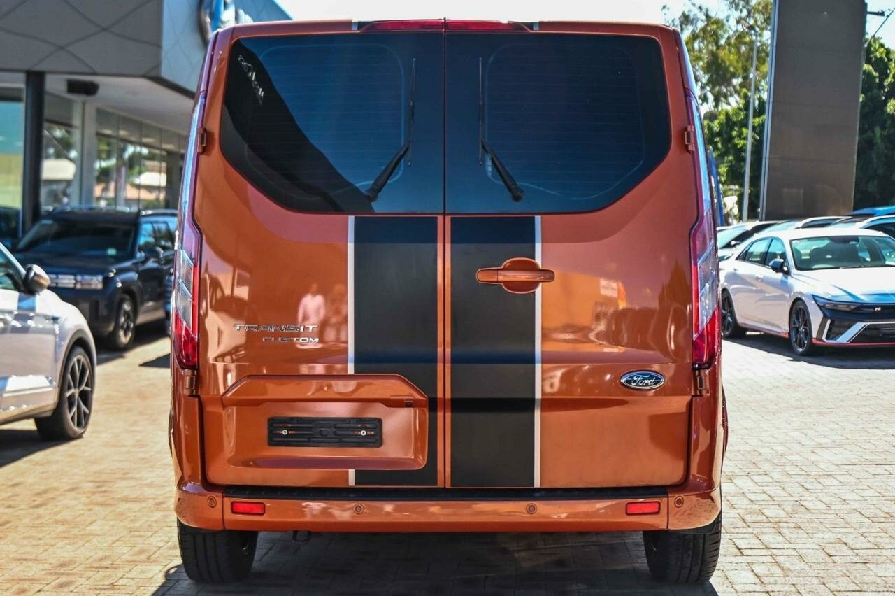 Ford Transit Custom image 4