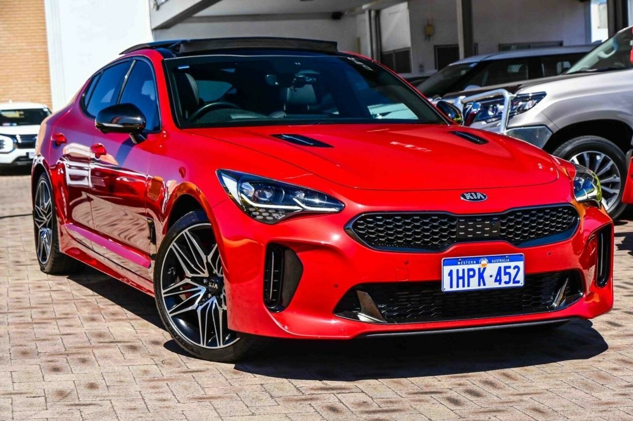 Kia Stinger image 1