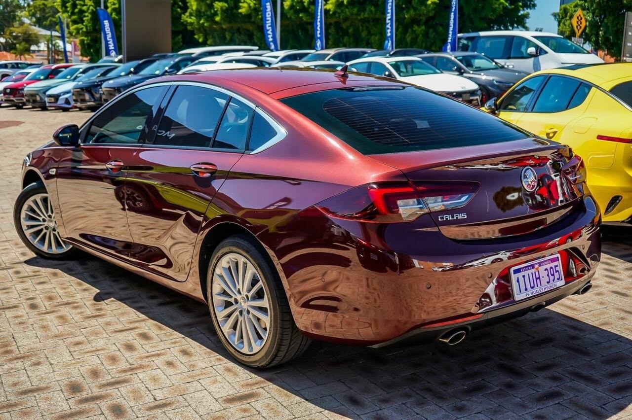 Holden Calais image 2