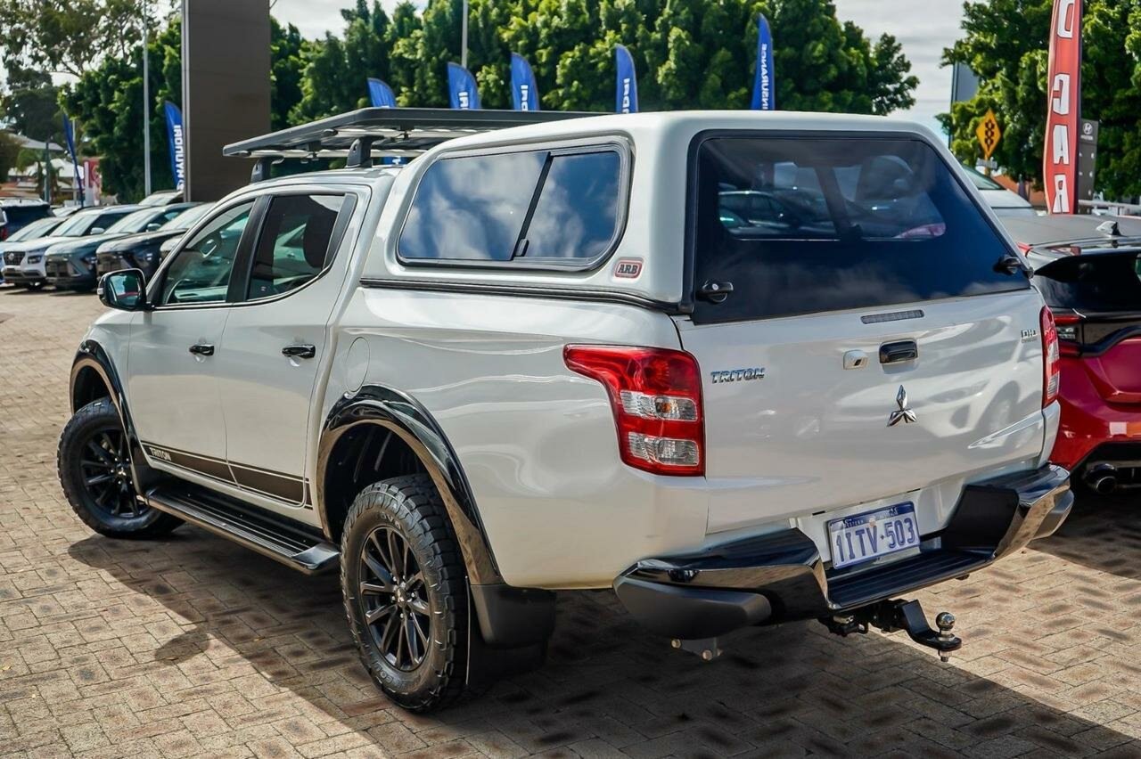Mitsubishi Triton image 2