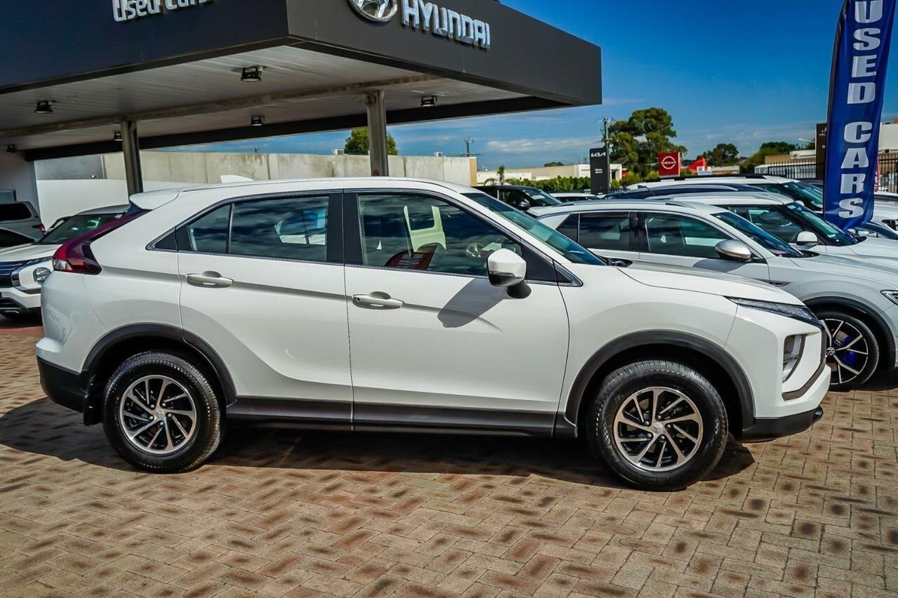 Mitsubishi Eclipse Cross image 3