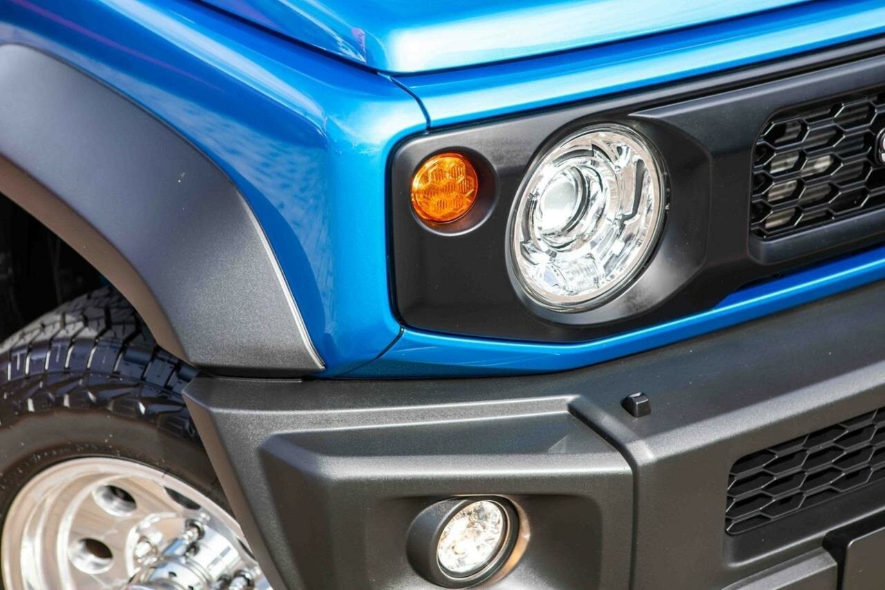 Suzuki Jimny image 2