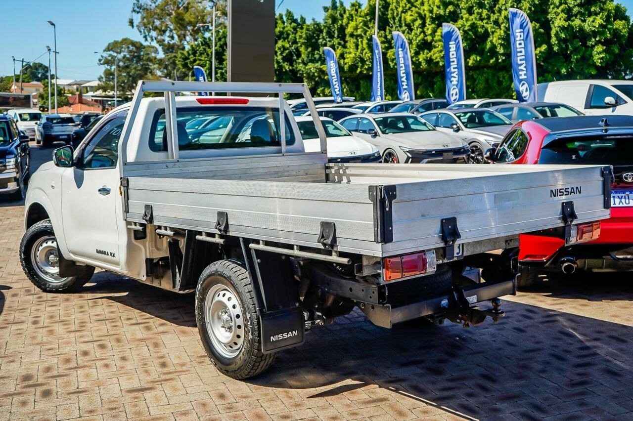 Nissan Navara image 2