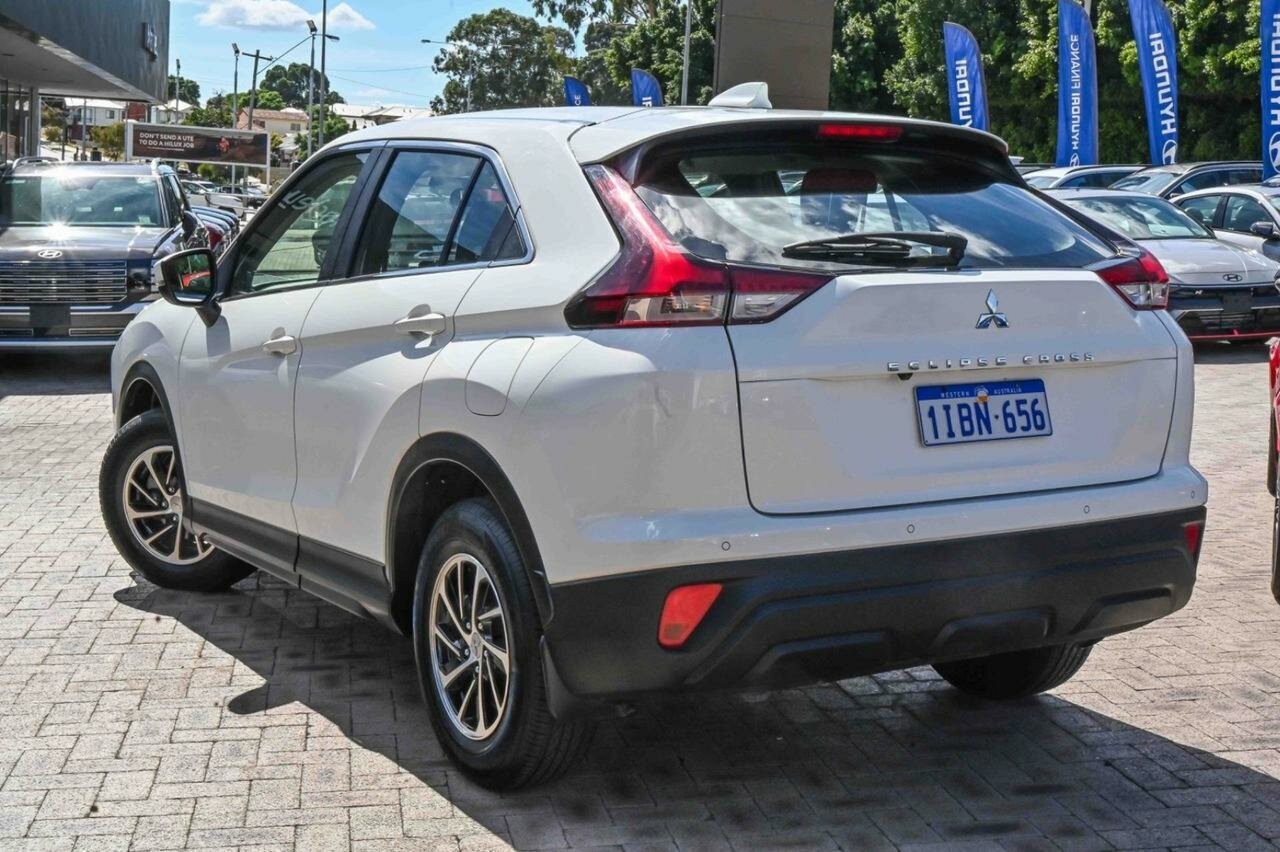 Mitsubishi Eclipse Cross image 3
