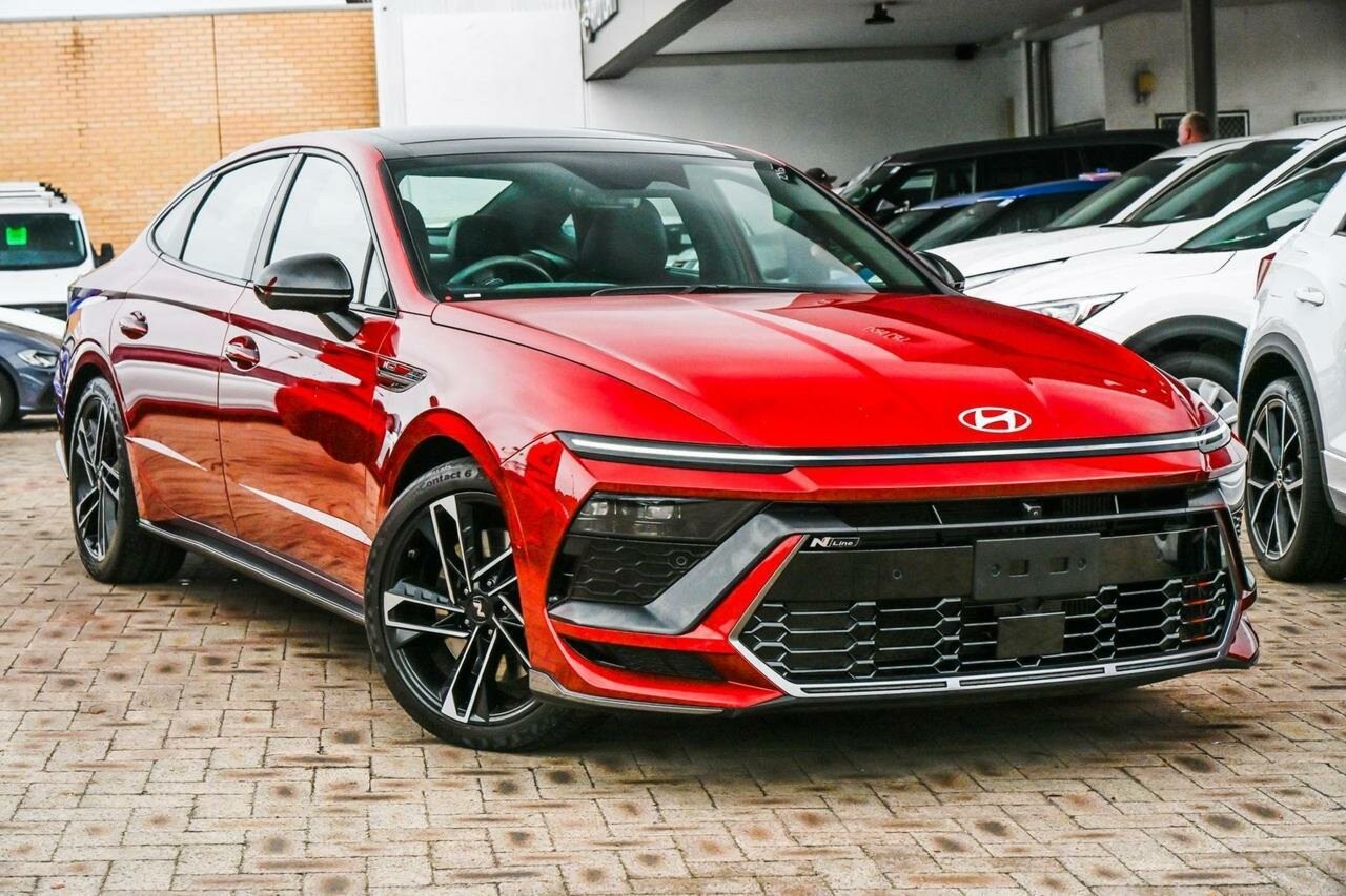 Hyundai Sonata image 1