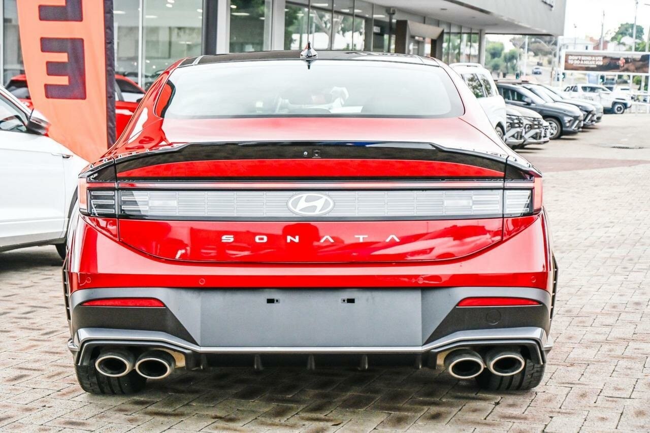 Hyundai Sonata image 4