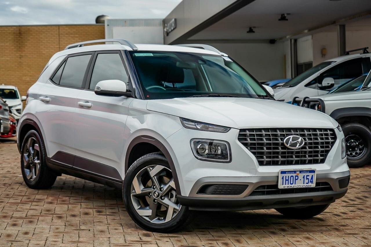 Hyundai Venue image 1