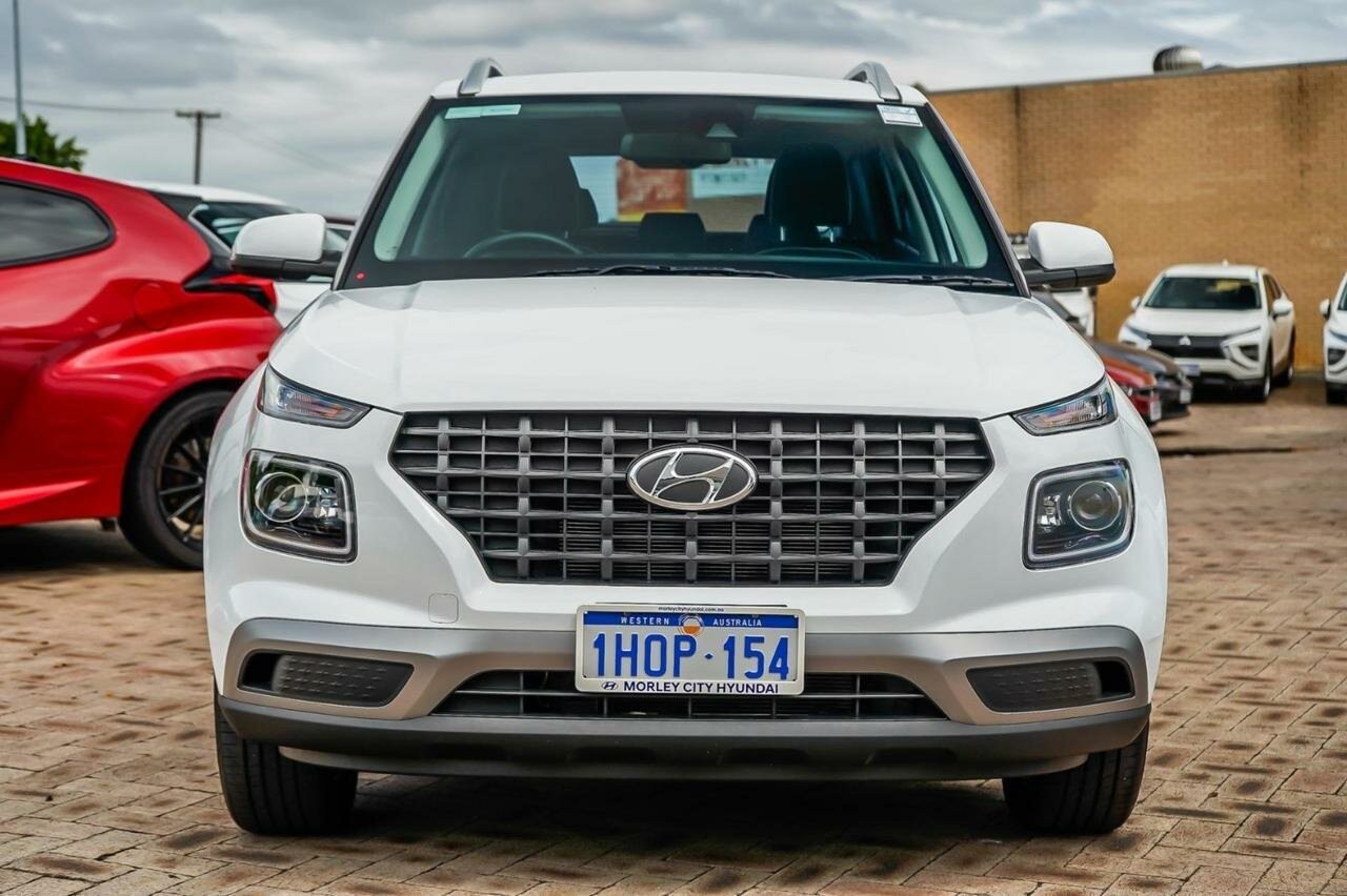 Hyundai Venue image 4
