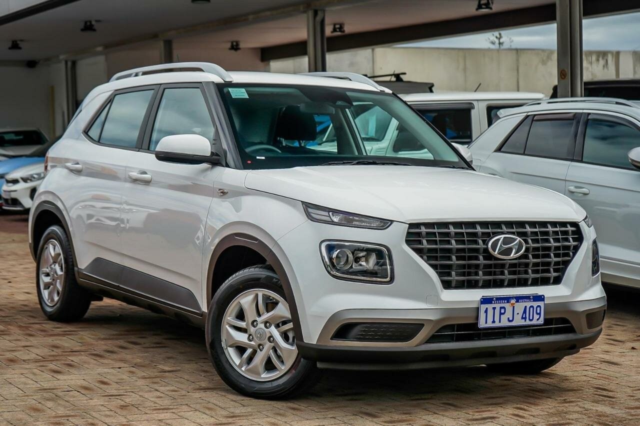 Hyundai Venue image 1