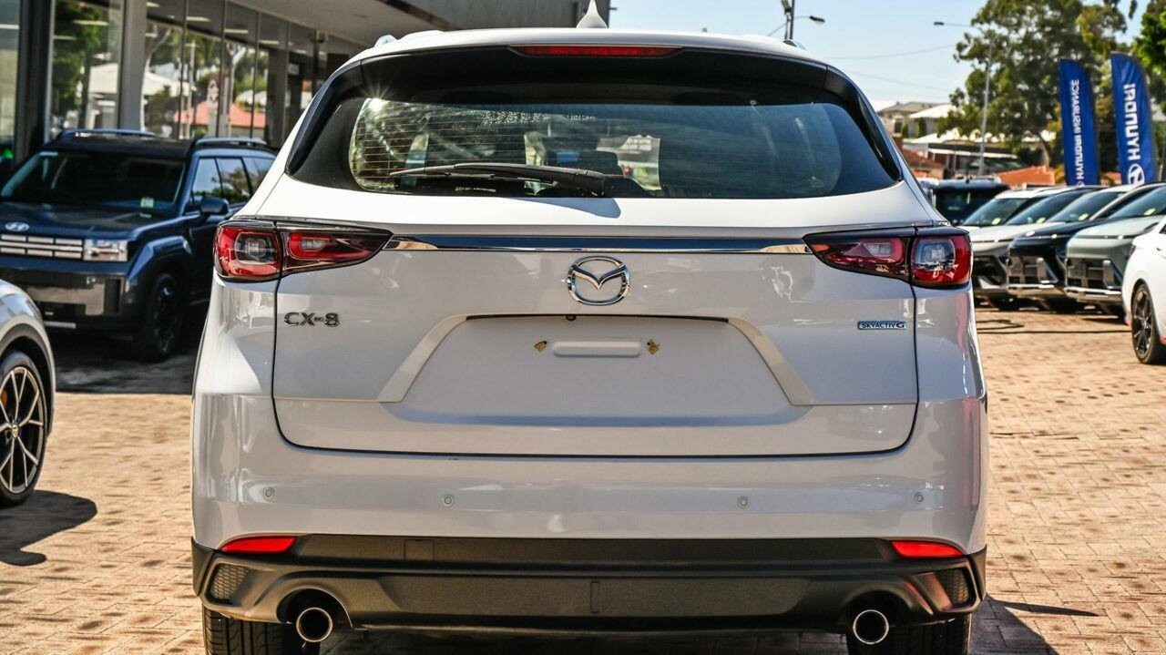 Mazda Cx-8 image 4