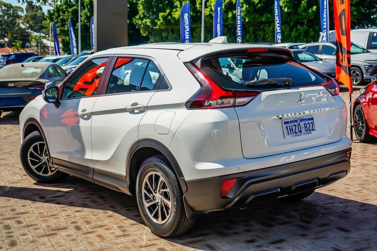 Mitsubishi Eclipse Cross image 2