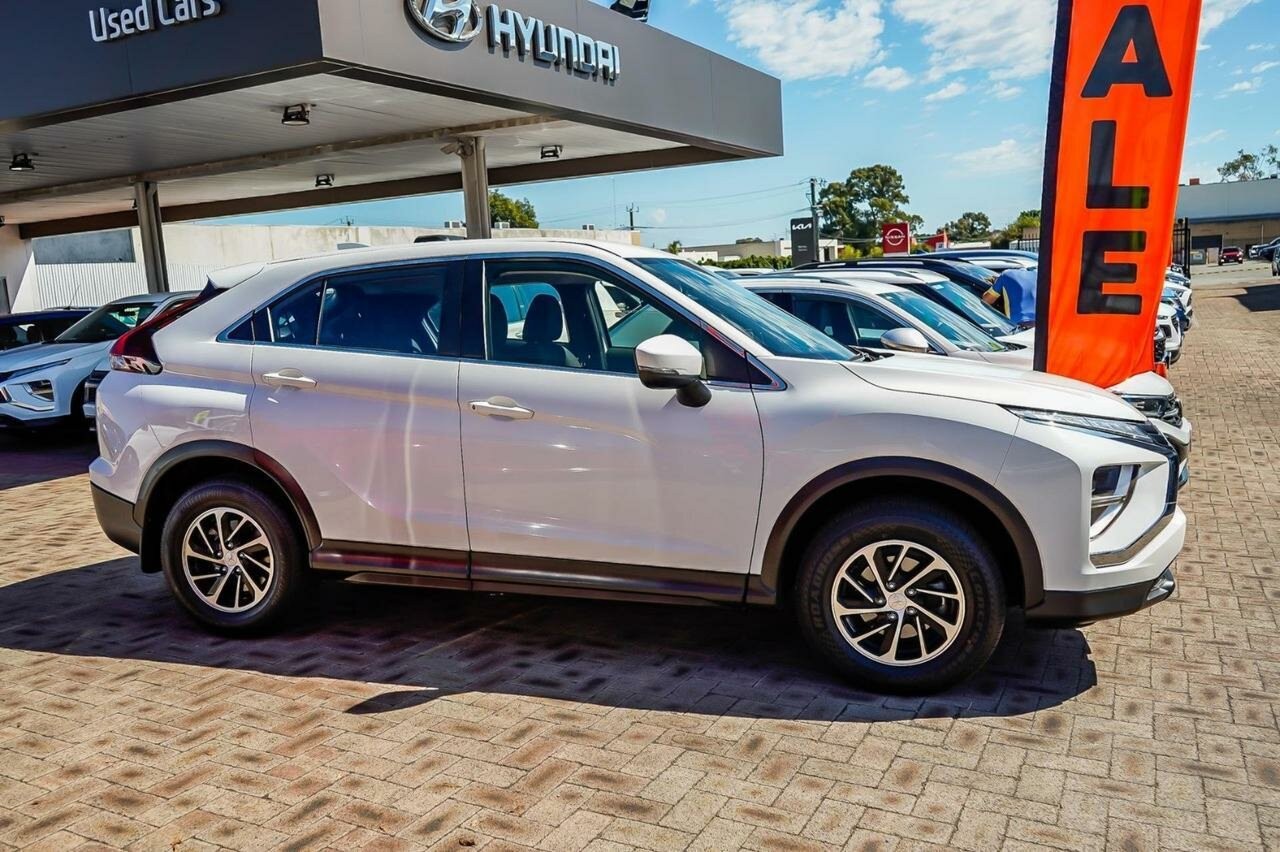 Mitsubishi Eclipse Cross image 3