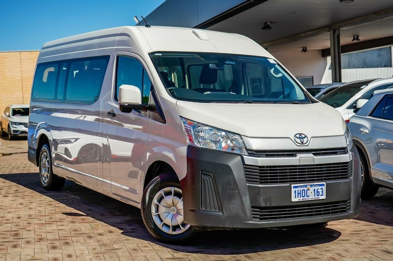 Toyota Hiace image 1