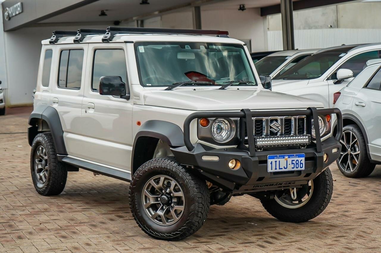 Suzuki Jimny image 1