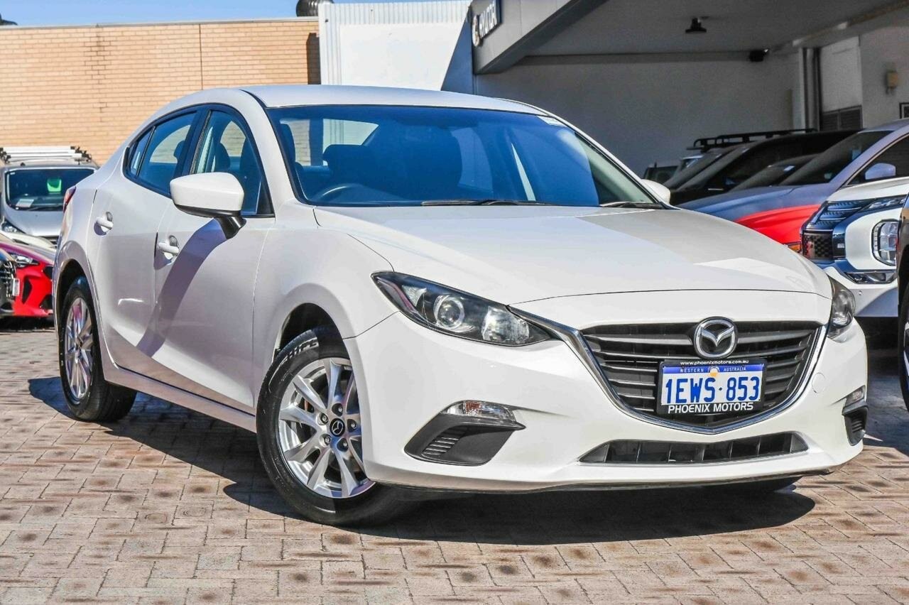 Mazda 3 image 1