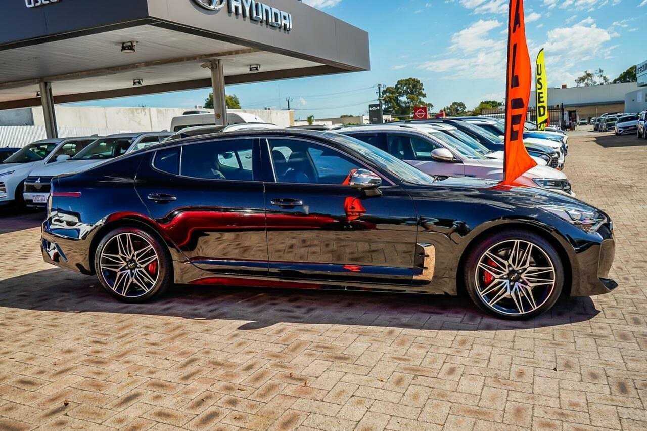 Kia Stinger image 3
