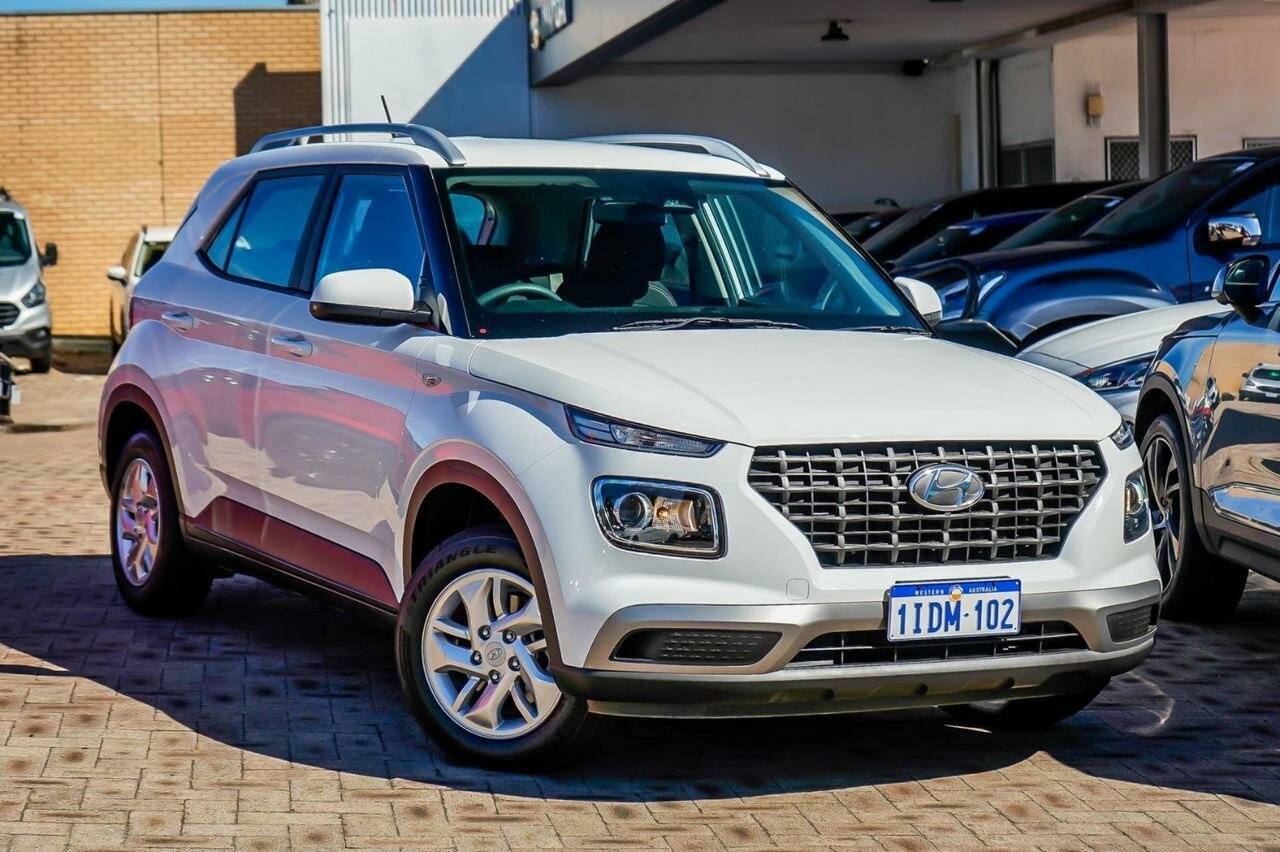 Hyundai Venue image 1