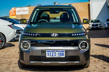 https://vehicle-cdn.autoleague.cloud/17006_41012044_4.jpg