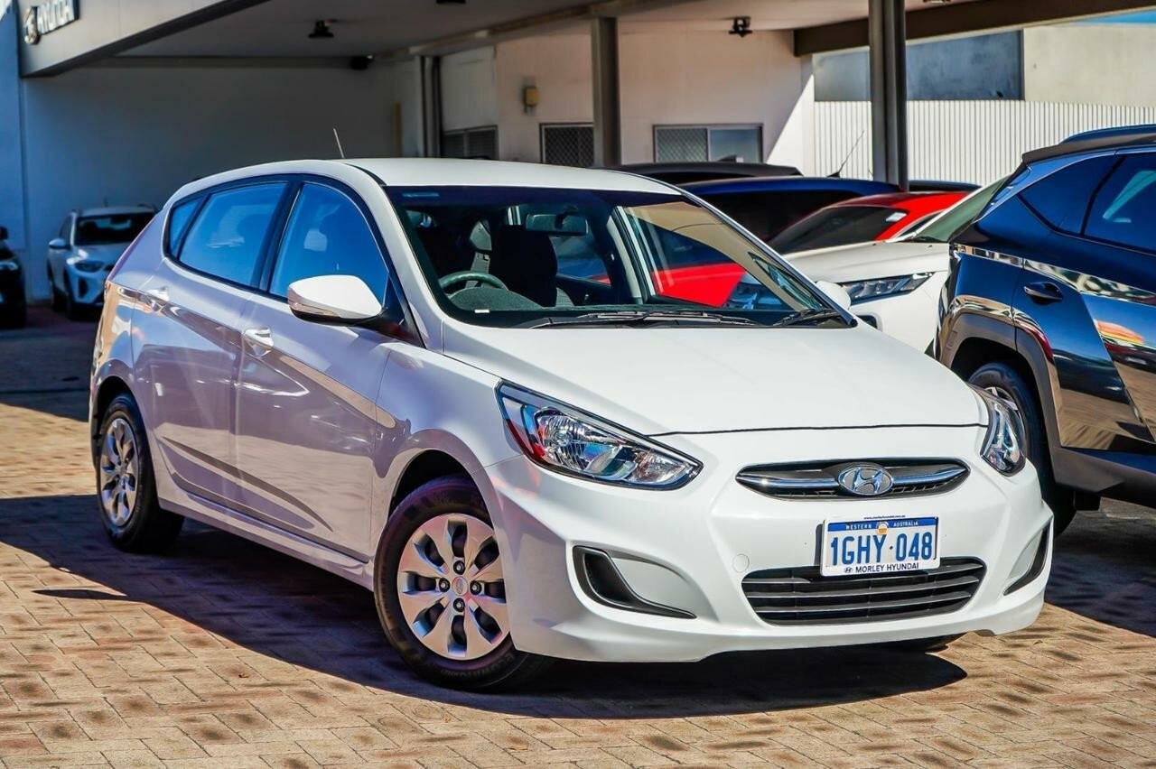 Hyundai Accent image 1