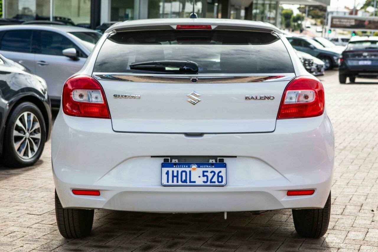 Suzuki Baleno image 4