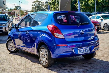 https://vehicle-cdn.autoleague.cloud/17006_41012168_2.jpg