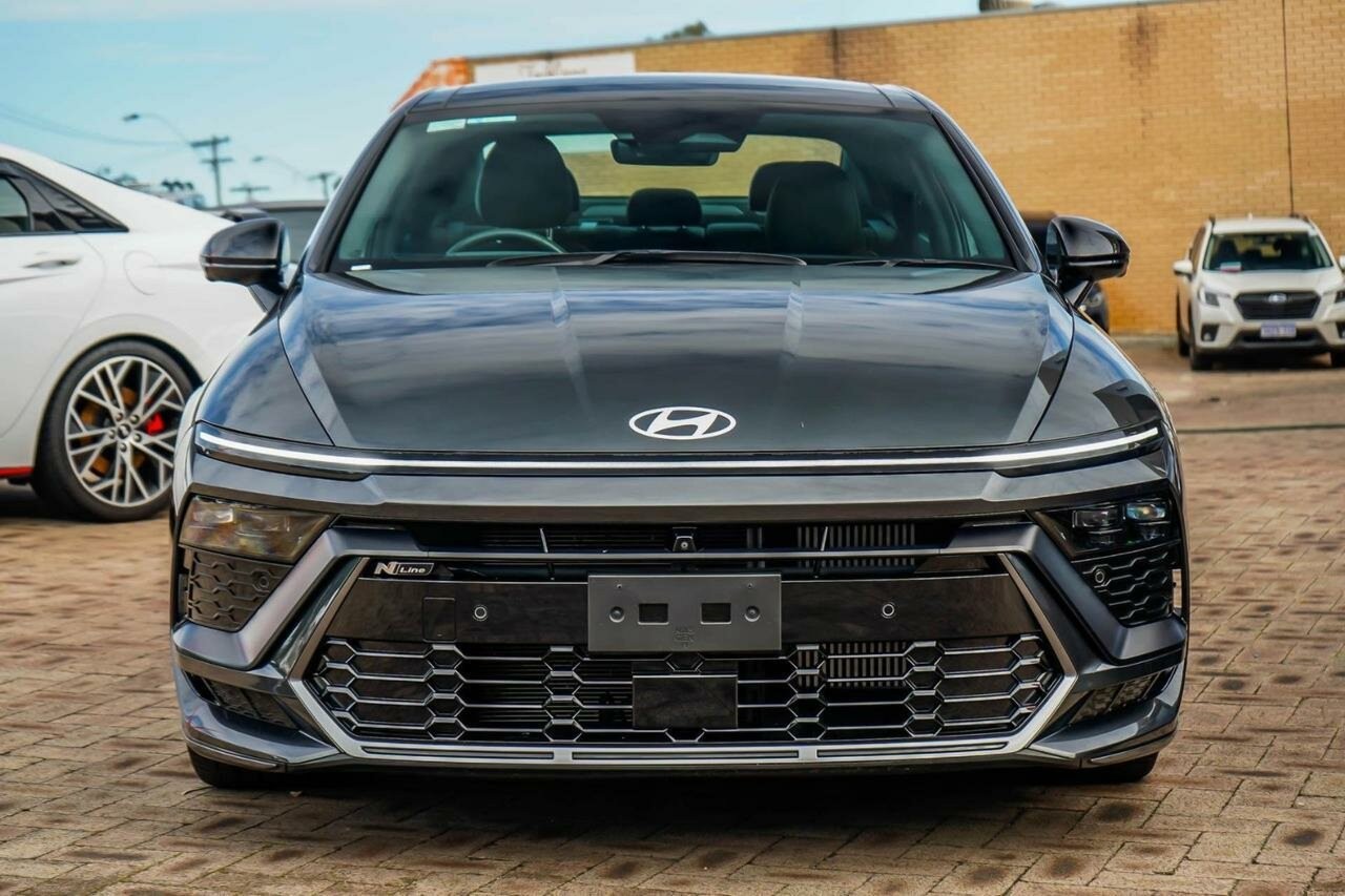 Hyundai Sonata image 4
