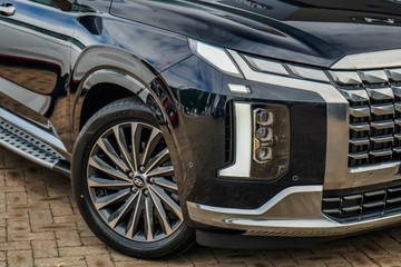 https://vehicle-cdn.autoleague.cloud/17006_41012222_11.jpg