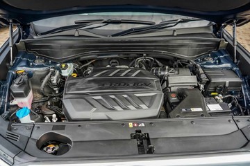 https://vehicle-cdn.autoleague.cloud/17006_41012222_23.jpg
