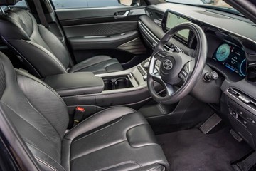 https://vehicle-cdn.autoleague.cloud/17006_41012222_6.jpg