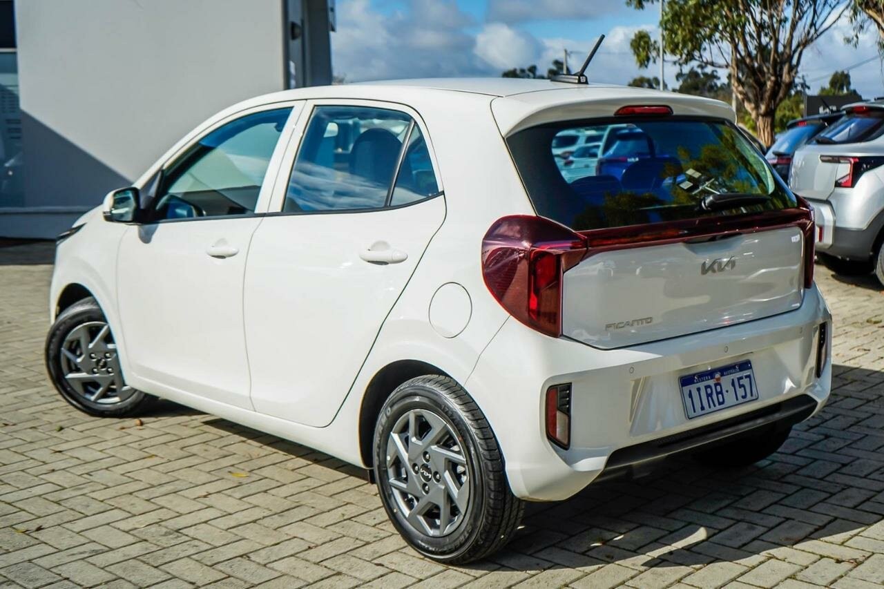 Kia Picanto image 2