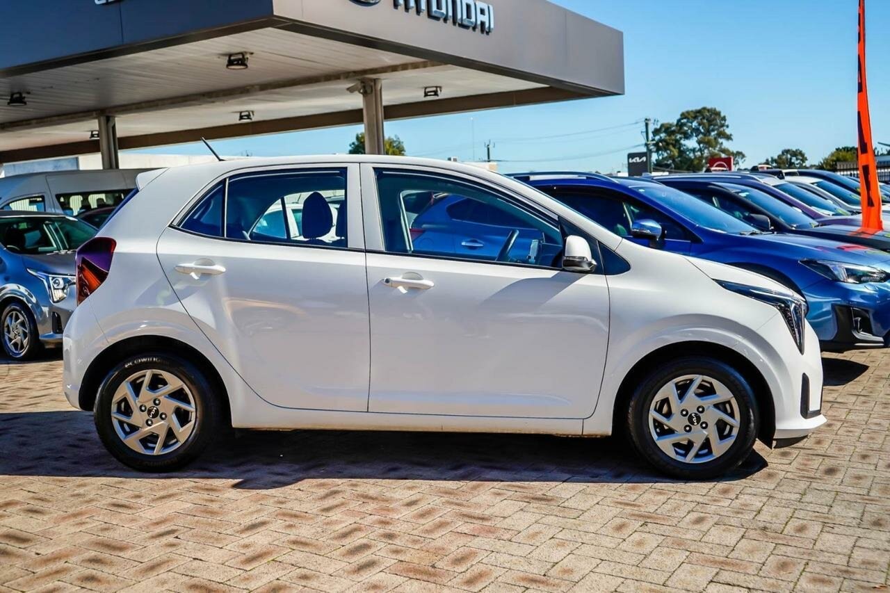 Kia Picanto image 3